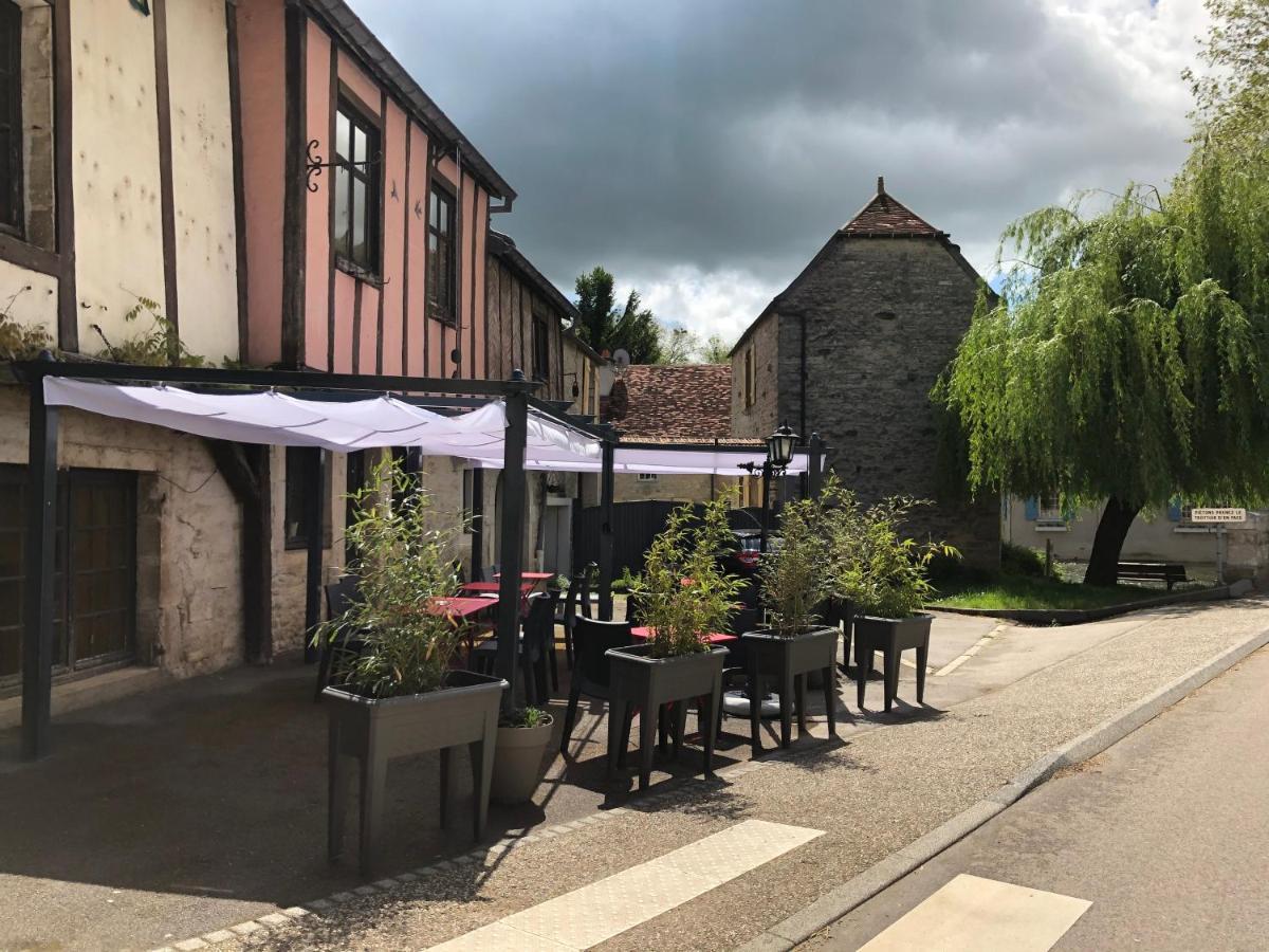 Auberge Du Renard'Eau Bèze Kültér fotó